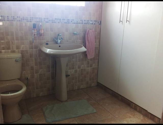 3 BEDROOM HOUSE FOR SALE IN GELUKSDAL